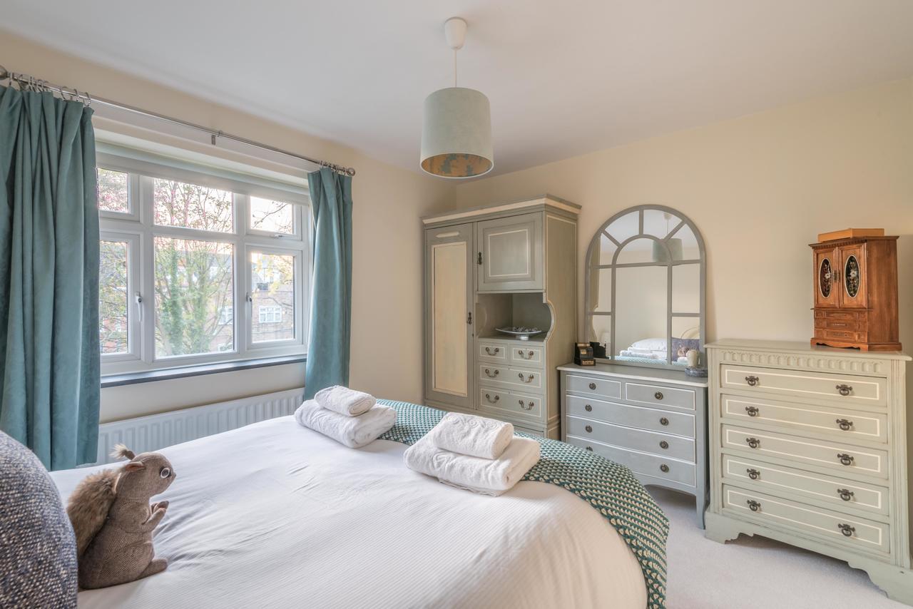 לונדון Comfortable Home In Wandsworth מראה חיצוני תמונה